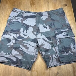 Wrangler Relaxed Fit Camo Cargo Shorts Mens 42 Green Brown 9" Inseam